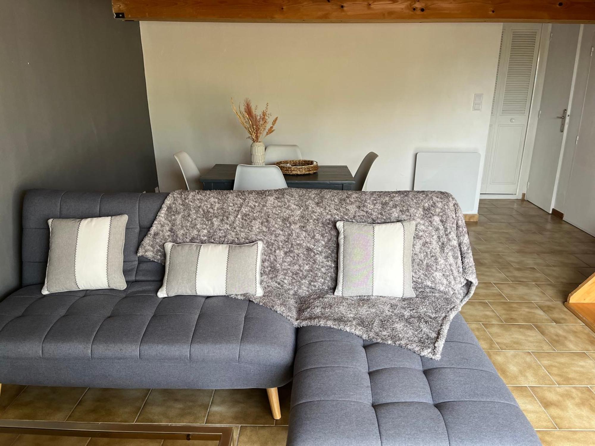 Duplex Lumineux Sur Gde Terrasse, Balneo Double, Parking Prive, Clim, Local Velos Entraigues-sur-la-Sorgue Zewnętrze zdjęcie