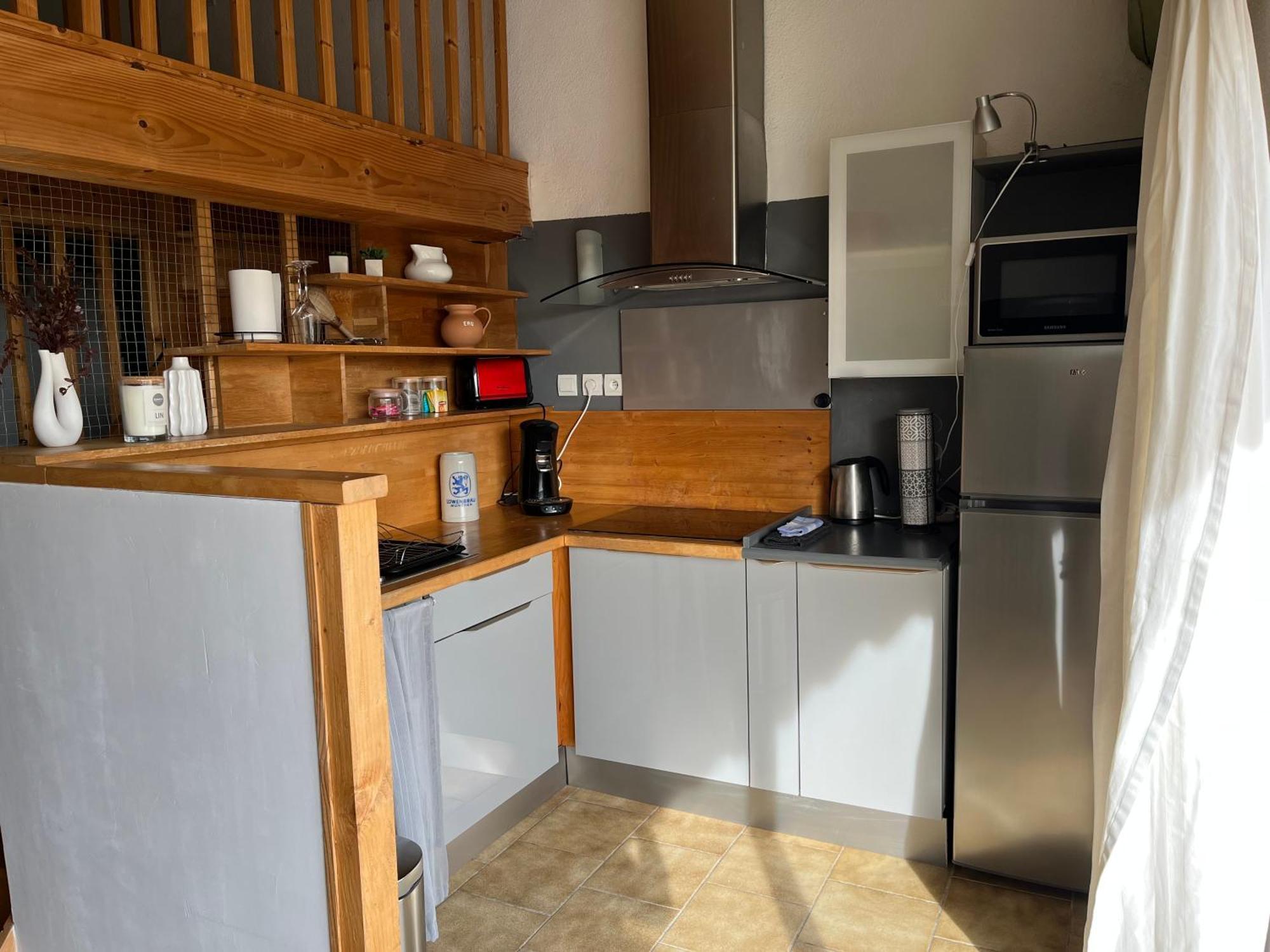 Duplex Lumineux Sur Gde Terrasse, Balneo Double, Parking Prive, Clim, Local Velos Entraigues-sur-la-Sorgue Zewnętrze zdjęcie