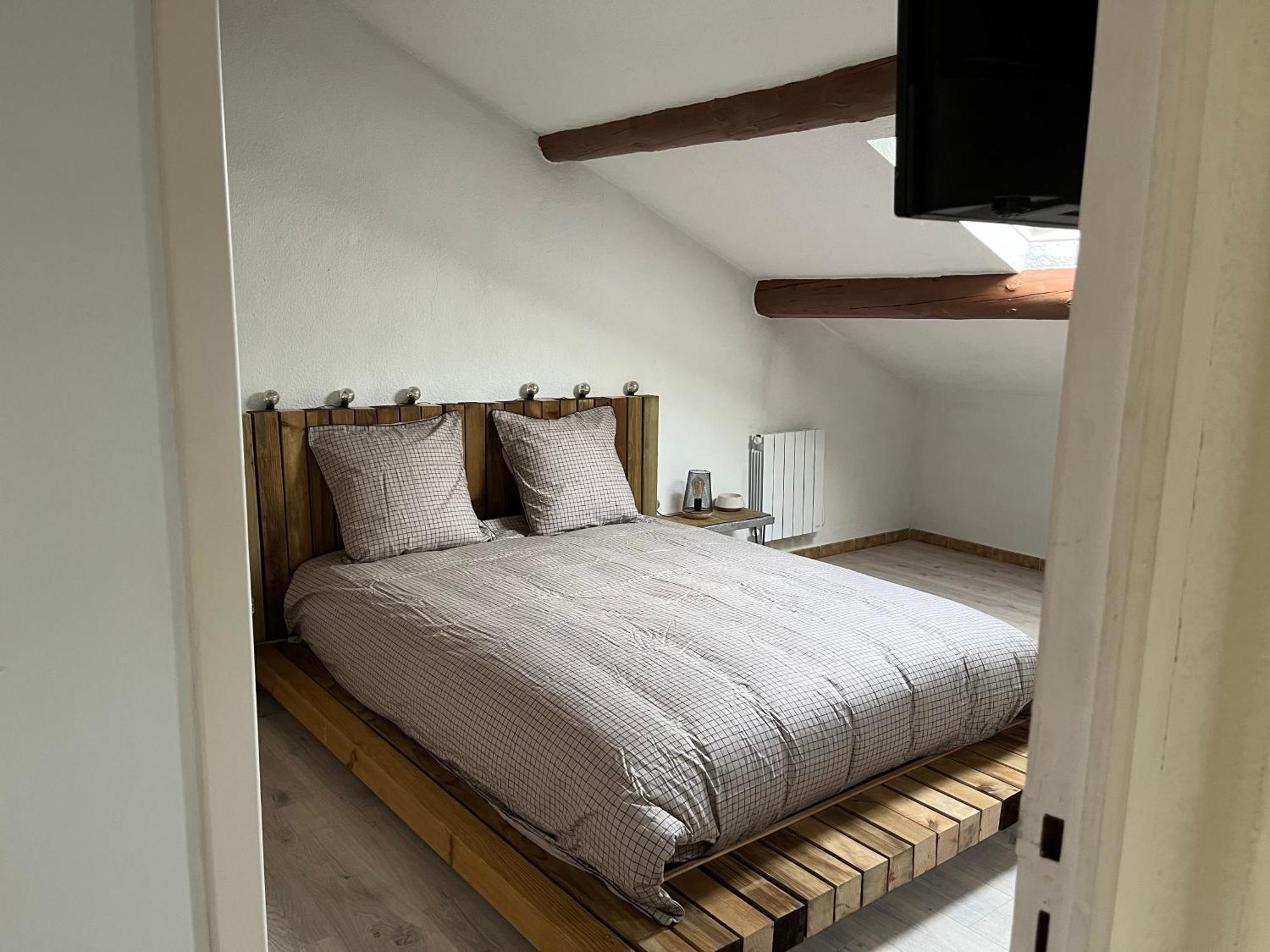 Duplex Lumineux Sur Gde Terrasse, Balneo Double, Parking Prive, Clim, Local Velos Entraigues-sur-la-Sorgue Zewnętrze zdjęcie