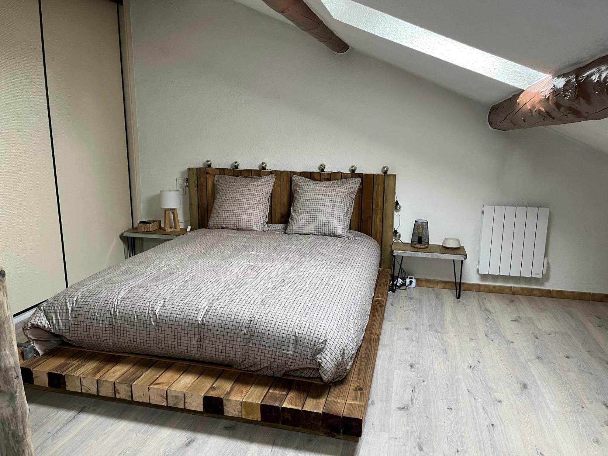 Duplex Lumineux Sur Gde Terrasse, Balneo Double, Parking Prive, Clim, Local Velos Entraigues-sur-la-Sorgue Zewnętrze zdjęcie